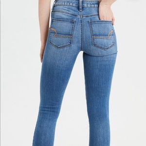 NWOT American Eagle High Waisted Jeans